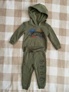 Nickelodeon Olive Green Teenage Mutant Ninja Turtles Hoodie & Joggers Set